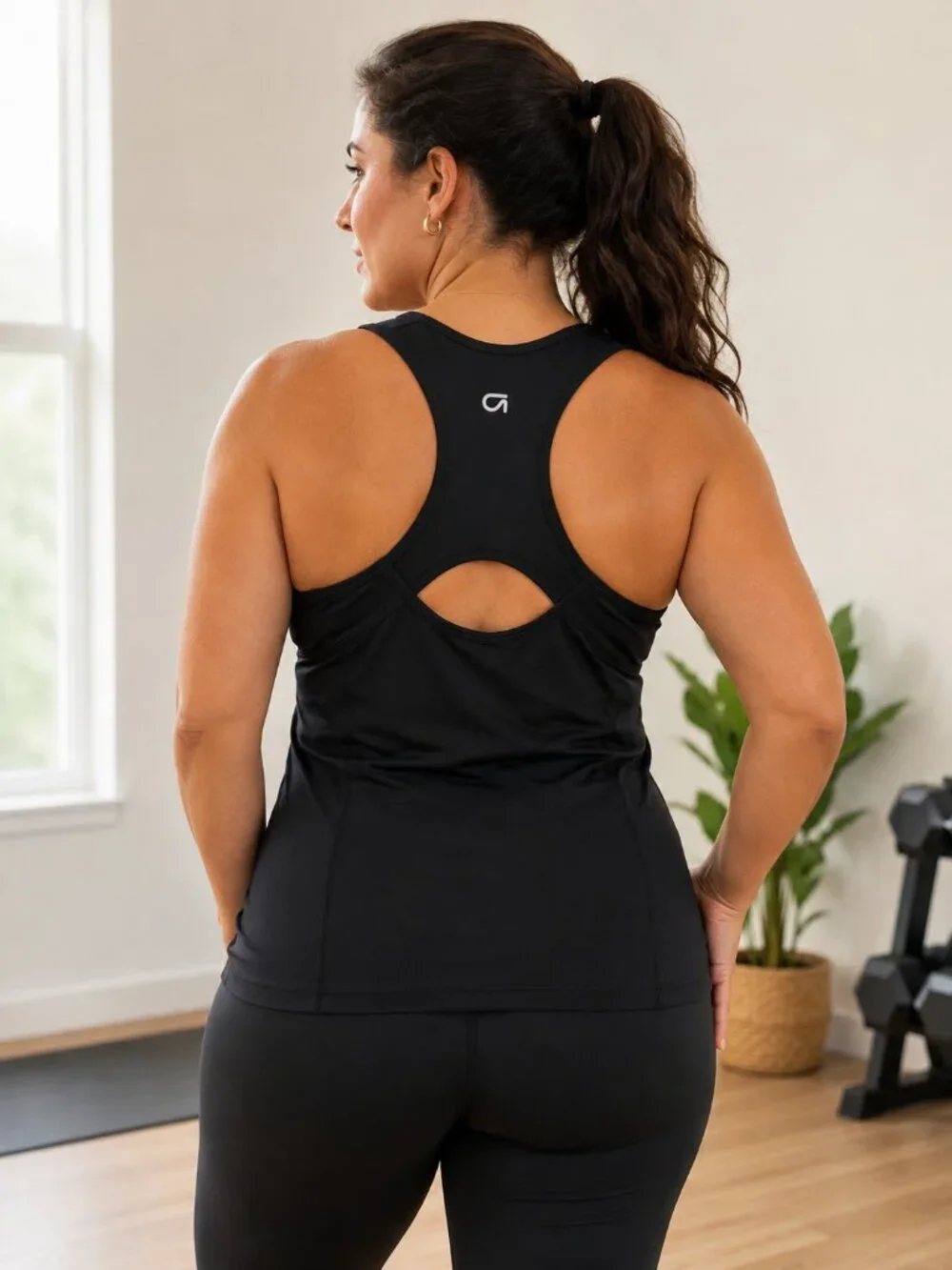 GapBodyFit Black Racerback Workout Tank Built-In Bra Size L NWOT